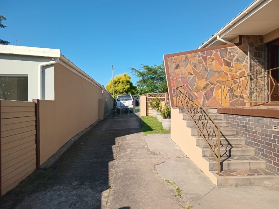 3 Bedroom Property for Sale in Amalinda Eastern Cape